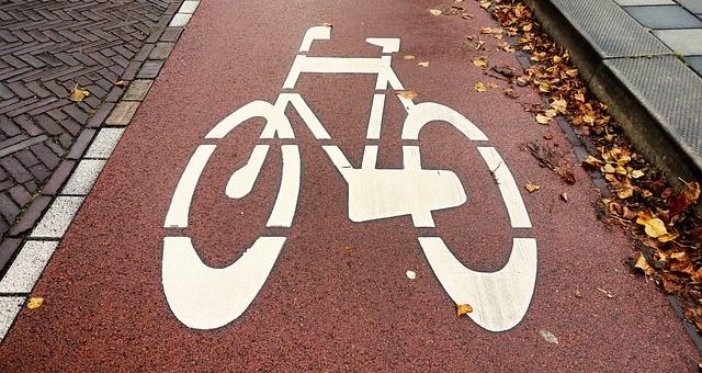 fahrradweg - hier müssen e-scooter fahren