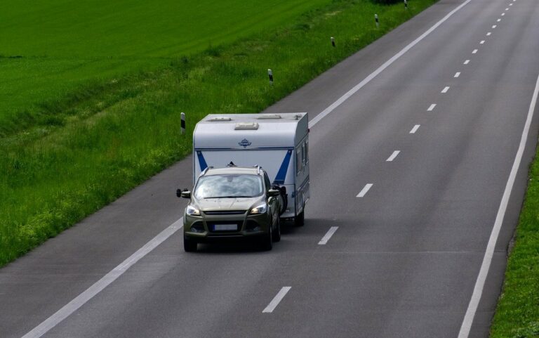 fahren mit pkw anhänger Mit anhänger fahren